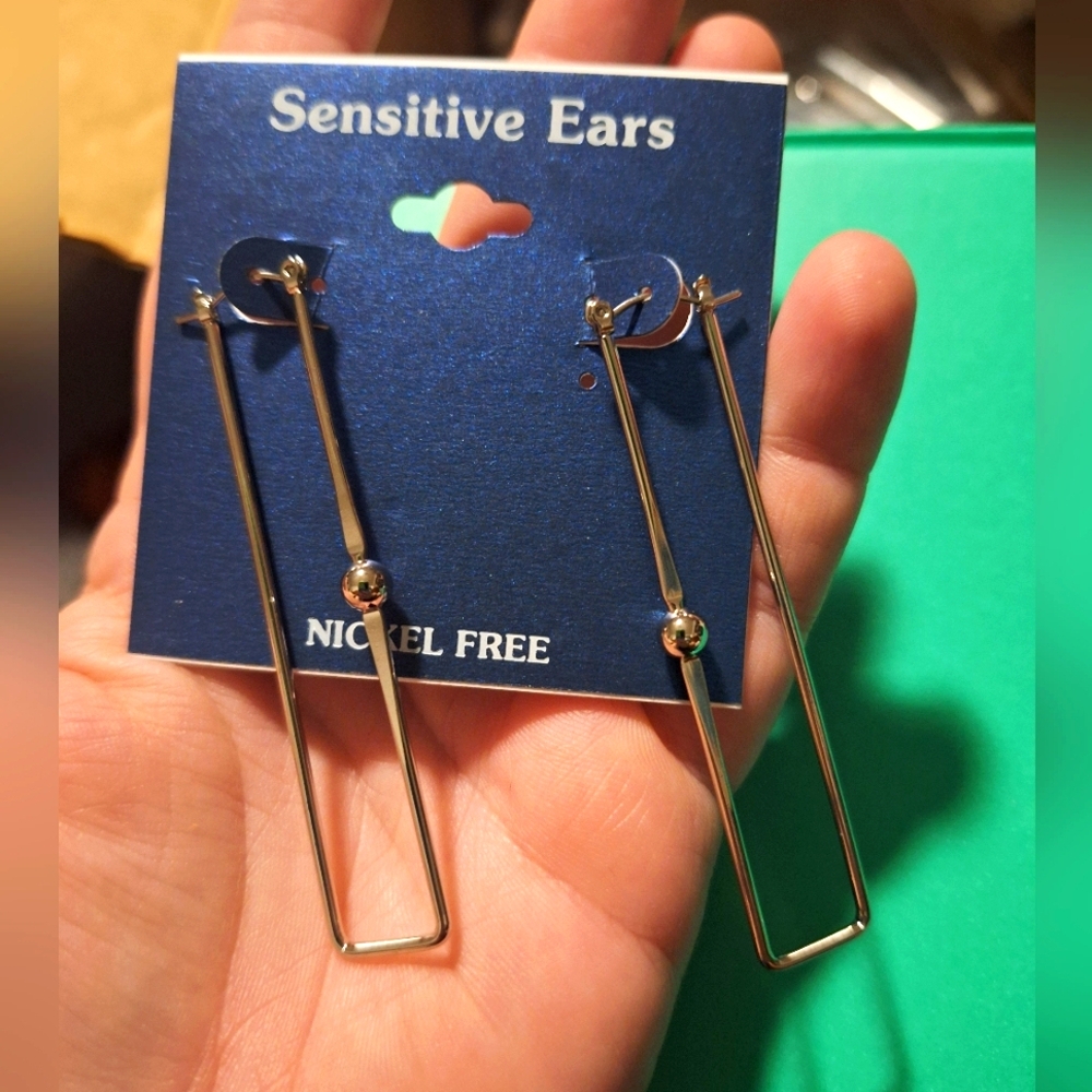 Elegant Gold Dangle Earrings for Sensitive Ears